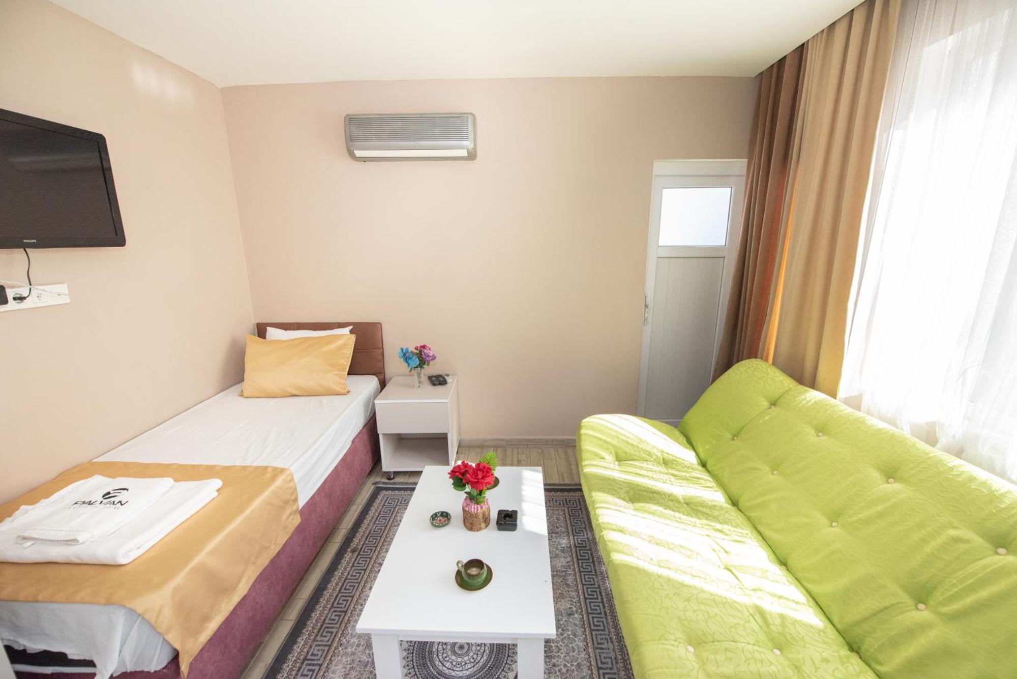 Palvan Hotel Antalya Eksteriør bilde